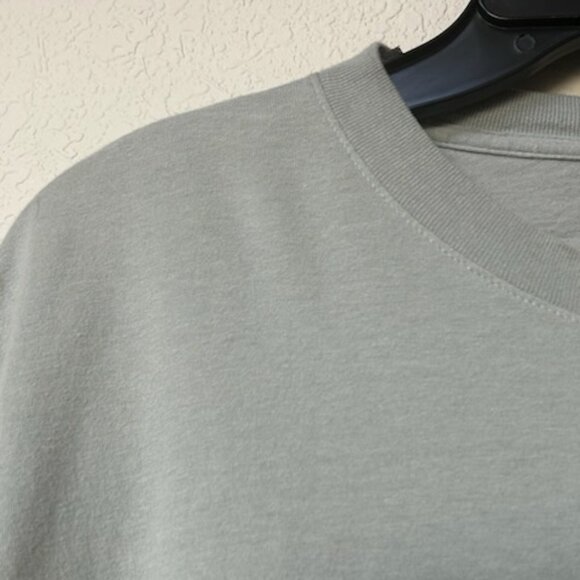 The North Face Men's Classic Fit Long Sleeve Shirt Tee Crewneck - Picture 6 of 11